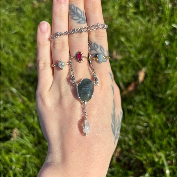 Lab and moonstone interchangeable necklace - Picture 2 of 3